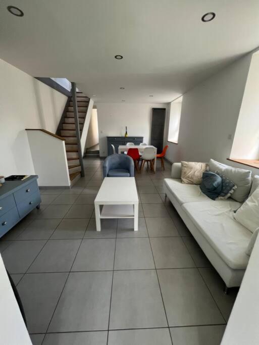 Maison Avec Jardin De 700M2 Charleville-Mezieres Bagian luar foto